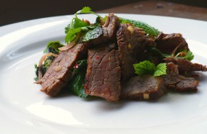 Warm-Marinated-Flank-Steak-Salad-1